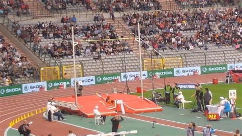 As of 25 august 2016, he holds the french national records for the highest pole vault clearance both outdoors (6.05 m) and indoors (6.16 m). Olympic Pole Vault Champion Thiago Braz da Silva breaks ...