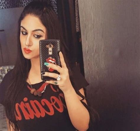 She looks very cool and attractive in her appearance. Someone asks Priya Malik for nude pictures; ex-Bigg Boss ...