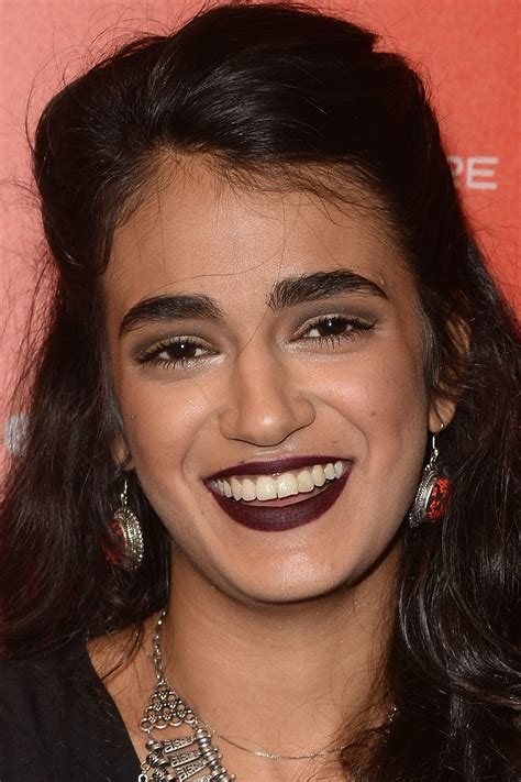 Pewien beduin żeni się z nową kobietą. Sand Storm (2016) YIFY YTS Download Movie Torrent HD - YTS