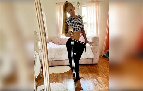 Everyone's version of the keto diet will be slightly different because of your personal food however, your body will immediately go back to ketosis after the alcohol is metabolized, so a small amount of alcohol now and then is ok. Jenna Jameson Is Back On Keto After Temporarily Quitting ...