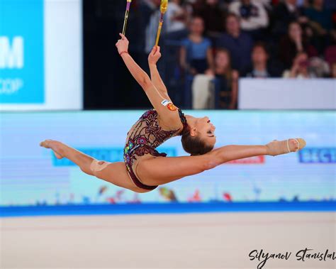 This is a fanpage about the beautiful sport rhythmic gymnastics. Dina Averina (Russia) 🌹 Grand Prix Moscow 2020 🌹 📸 ...