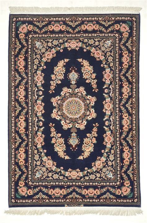 Seirafian (seyrafian , seirafian , seyrafian , seirafian, serafyan) is the most counterfeited brand in the fine persian rugs market. ISFAHAN TEPPICH 194X130