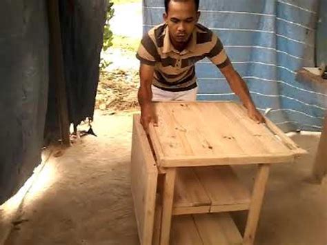 Mulai dari kayu jati, kayu meranti ataupun kayu ulin. Meja lipat dari bahan kayu keras - YouTube