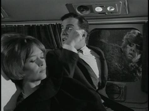 Shatner pulled a prank during shooting of his classic 1963 the twilight zone episode nightmare at 20,000 feet, in which he plays it feels so disembodied. 25. pendant ce temps, sur Trump Airlines - Bretzel liquide ...
