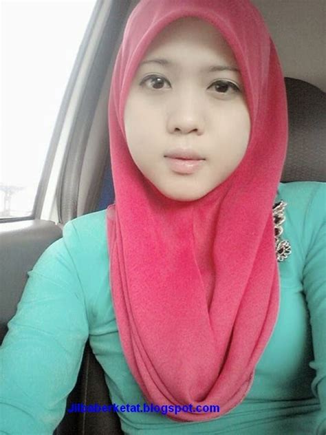 Home » cewek igo » kumpulan foto abg seksi pakai baju ketat. Jilbab Baju Super Ketat