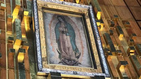 Esto se debe a que el 12 de diciembre de hay que notar que el castellano ya tenía la palabra guadalupe en relación a la virgen mucho antes. Il 9 Dicembre 1531 iniziavano le apparizioni della Madonna ...