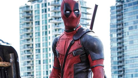 Auf moviepilot findest du alle aktuellen red room trailer in hd qualität! Deadpool Red Band Trailer (2016) Marvel (Deadpool Full ...