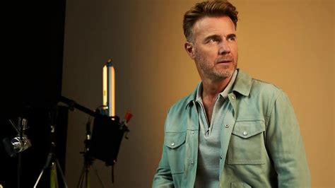 Gary barlow obe (born 20 january 1971) is an english singer, songwriter, record producer, actor, and television personality. "Verraten Sie das keinem": Gary Barlow sucht die innere ...