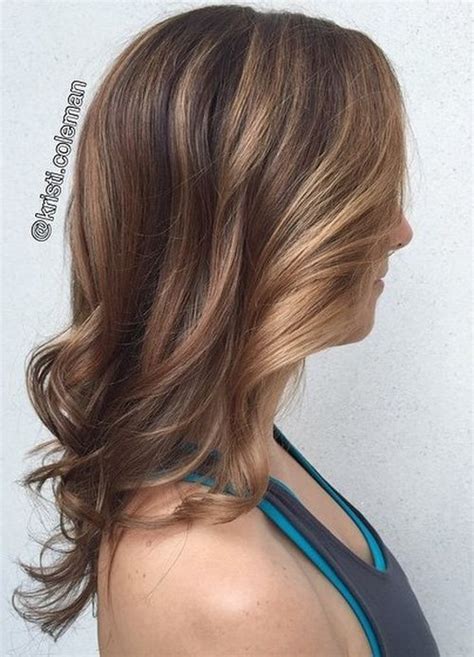 30 inspiring pictures of brown hair with highlights for a cool look. 60 Looks with Caramel Highlights on Brown and Dark Brown Hair