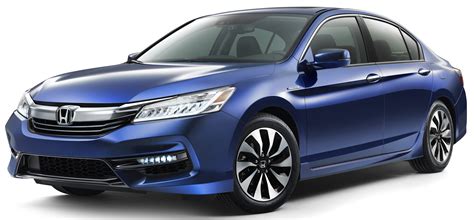 It looks handsome, contemporary, yet timeless. 2017 Honda Accord Hybrid revealed - up to 20.4 km/l