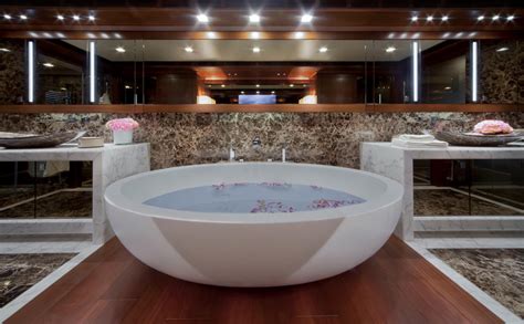 Choosing a bathtub with right dimension for your bathroom is an issue. Relaxing Bathing in Oversized Bathtub - DecorIdeasBathroom ...