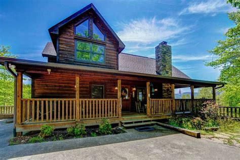 Maybe you would like to learn more about one of these? Big Bear Lodge | Pigeon Forge Cabins | Big bear lodge ...