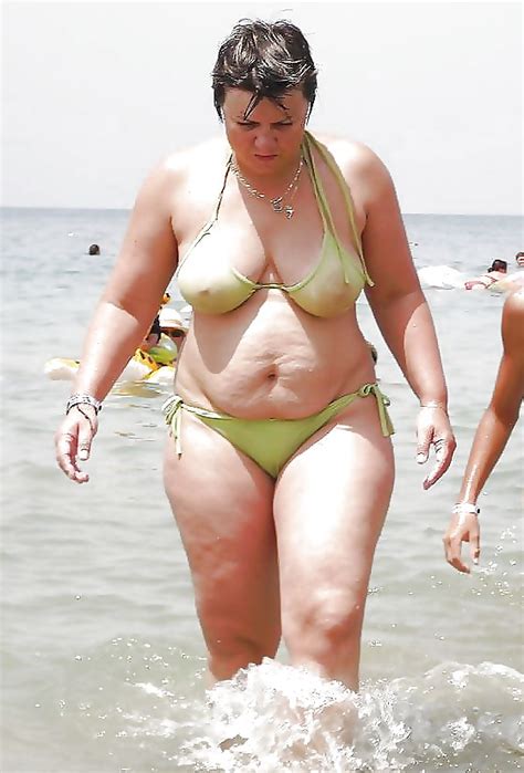 5 years ago 31:07 txxx cameltoe, fat. Curvy Matures