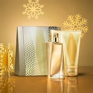 Lasting + true to how it smells at the start. Avon Attraction for Her Gift Set | Perfume gift sets, Avon ...