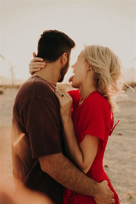 Check spelling or type a new query. Outdoor couples session in the desert | Posing ideas for ...