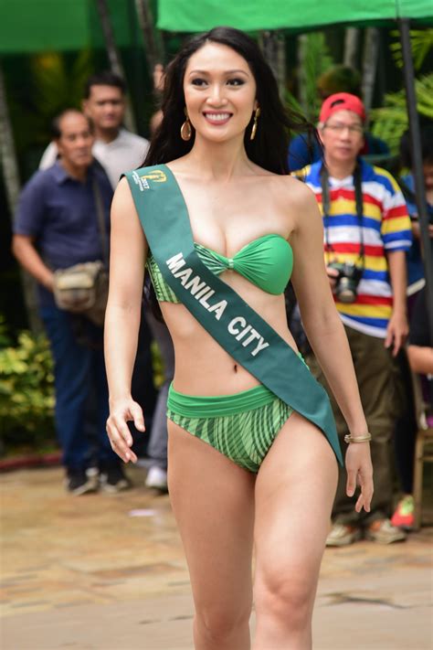 Here's how miss america, miss usa, and miss universe are different. IN PHOTOS: Meet the 40 candidates of Miss PH Earth 2017