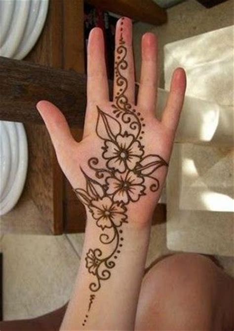 1.0.3 gambar henna tangan simple motif bunga. Easy Simple Henna Art - gambar henna tangan simple dan bagus