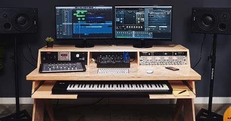 When you are looking for online music lessons for yourself or your loved ones, you are in the right place. PLATFORM by Output - A Desk For Musicians | Natural With ...