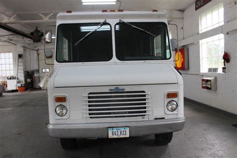 grumman kurbmaster step van divco shop truck aluminum body ...