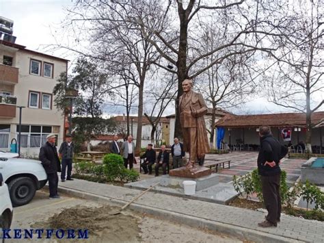 Atatürk heykeline saldırdılar macaristan'ın başkenti budapeşte'de bulunan atatürk anıtına saldırı düzenlendi. PARDÖSÜLÜ-NUTUKLU MODEL ATATÜRK HEYKELİ - KENTFORM-Heykel ...