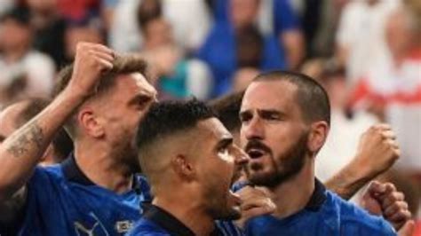 The ball hit the elbow of the french. Italy and Spain Open Nations League Final Four with Replay ...