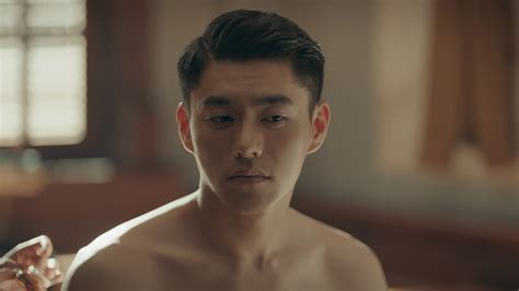 Xie xiang disguises herself as a man in order to attend military school, where she and her classmates become embroiled in a series of after an academic career that wins her classmates' and instructors' respect, xie sets out for china's northeast to battle with japanese forces that have rallied. Arsenal Military Academy - Episode 34 | Rakuten Viki
