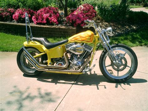 Check heritage classic specifications, mileage, images, 2 variants, 4 colours and read 8 user reviews. 1990 Harley-Davidson® FLSTC Heritage Softail® Classic ...