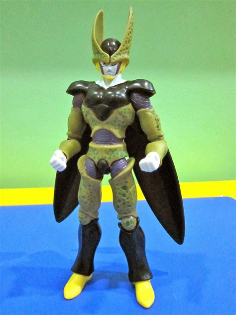 This form makes its debut on dragon ball z episode 152 (137 in the edited version), say goodbye, 17, which premiered on august 12, 1992. Shfiguarts Dragon Ball Z Cell Announced