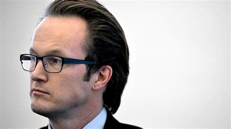 Not a good sign that he seems to have lost his senses as well. Christian Gattiker-Ericsson | NZZ