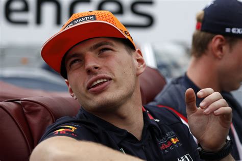 Hamilton wins in spain to extend championship lead over verstappen. Jos Verstappen waarschuwt: "Max Verstappen kan Red Bull ...