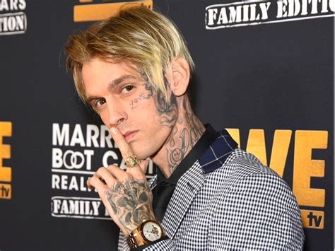 Kalau bukan sekarang, kapan lagi? Susul Tunangan, Aaron Carter Terjun Main Film Porno | Tagar