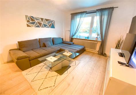 Dabei sind wohnungen von privat, ohne makler oder courtagefrei immer sehr beliebt bei den zuzüglern. Helle Wohnung, direkt am Zentrum in Remscheid ...