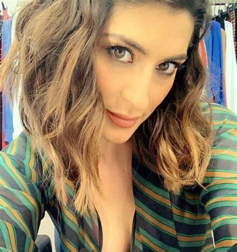 Find the perfect elisa isoardi stock photos and editorial news pictures from getty images. Elisa Isoardi mostra il seno prima de La Prova del Cuoco ...