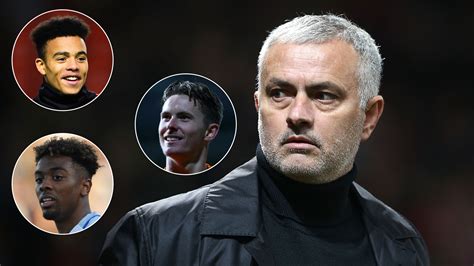 Жозе́ ма́риу душ са́нтуш моури́нью фе́лиш (порт. Why does Jose Mourinho hate Man Utd's young players so ...