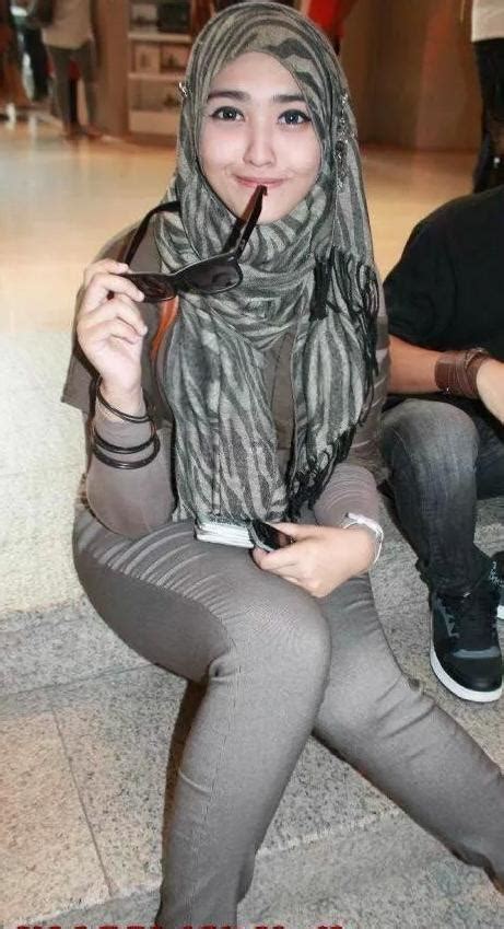 Jilbab sange colmek di mobil00:27. Jilboob Queen (@JilboobQueen) | Twitter