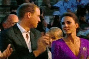 Simon na di duke of hastings wey swear say im no go marry. 32 GIFs for Kate Middletons 32nd Birthday | Prince william ...