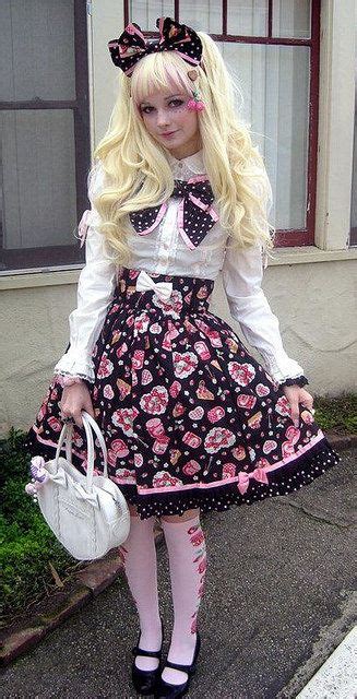Girlfriend teases her man with her new maid outfit. Pin on Lolitaed