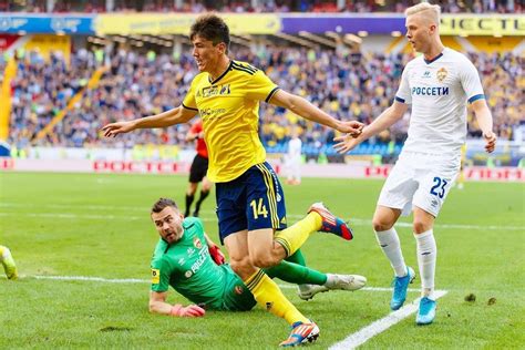 Кевин стротман , миха зайц. "Фиорентина" и "Верона" хотят перехватить Шомуродова у ...