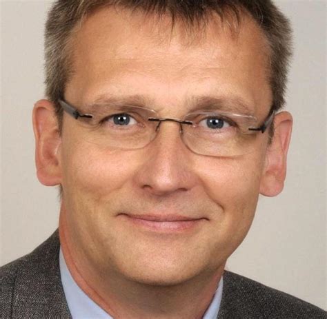 Sie dient der sicherung der qualität ärztlicher berufsausübung. Ärztekammer in Sachsen-Anhalt mit neuem Präsidenten - WELT