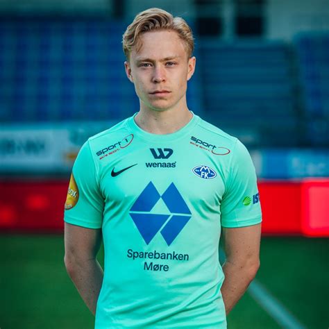 Fifa 20 molde fk midfielders. Molde FK voetbalshirts 2020-2021 - Voetbalshirts.com