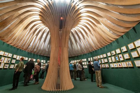 Am freitag wurde in budapest eine ausstellung mit hunderten von zeichnungen des renommierten grafikers und regisseurs marcell jankovics eröffnet. Székesfehérvár Városportál - Megnyílt Jankovics Marcell ...