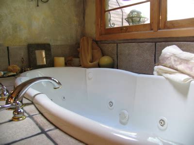 Does your bathtub jets need cleaning? How to clean whirlpool tub jets
