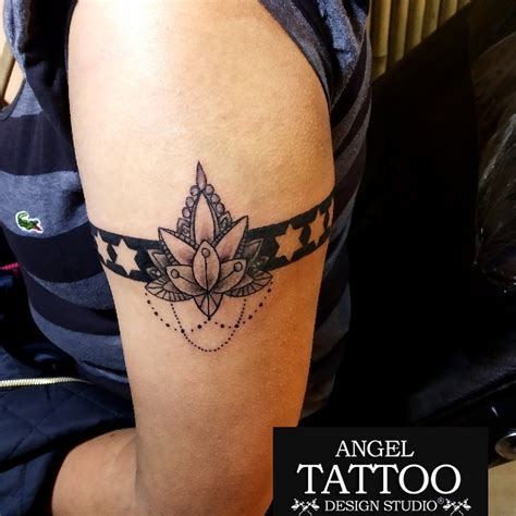 How much does a wrist tattoo cost? Armband Tattoos| Forearm band Tattoos| Wrist Band Tattoos ...