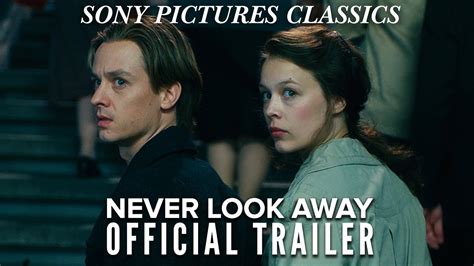 Se lo specchio rivela un'anima malvagia. Never Look Away (2018) Movie Trailer | Movie-List.com