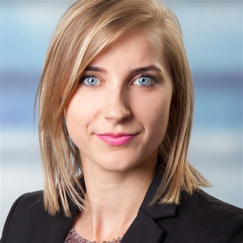 Die firma degussa bank ist im handelsregister beim amtsgericht wiesbaden unter der nummer hrb 29090 eingetragen. Miriam Grünewald - Trainee Organisationsentwicklung ...