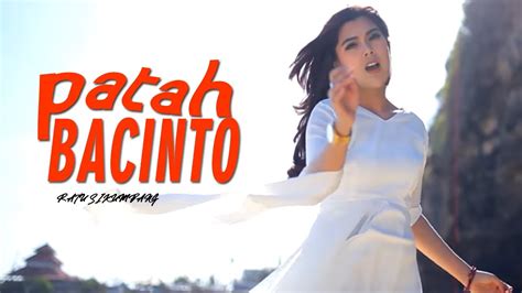 Maybe you would like to learn more about one of these? Lirik Lagu Gasiang Tangkurak dari Ratu Sikumbang - Lirik ...