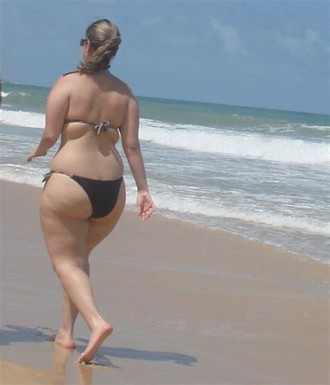 Home nudist videos 18yo lovely nudist flash at beach. Beach Bootie : bbwbikinis