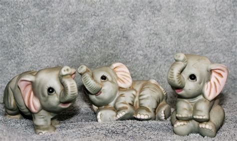 Rahtune elephant statue, elephant figurines, elephant home decor, decorations for home (blue). HOMCO Home Interiors Set of 3 Baby Elephants Porcelain ...