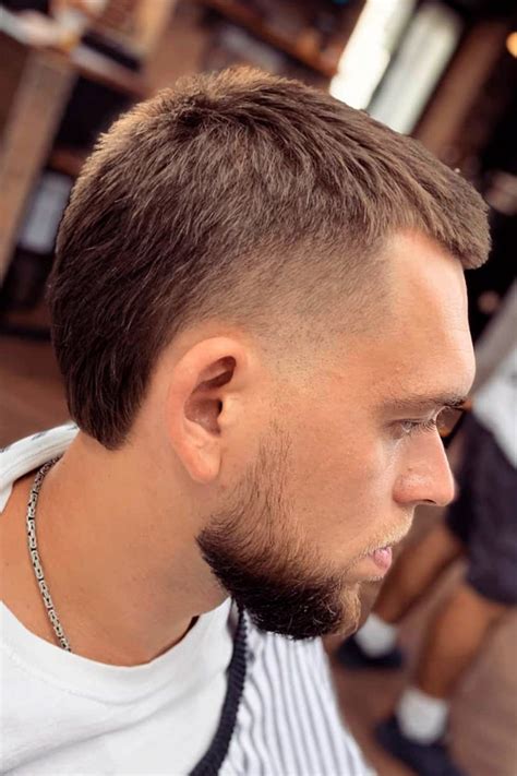 One season you will see guys with mohawk styles quite often while in another three months chinstrap haircuts. The Contemporary Guide To A Mullet Haircut ...