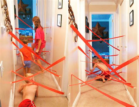 Juegos según la edad del niño: Más de 50 juegos para hacer en casa con los niños